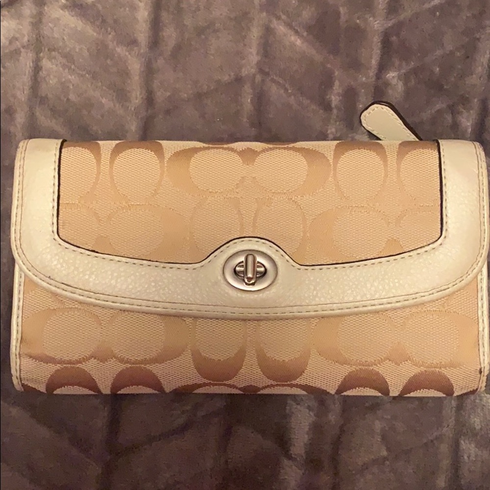 Coach wallet
